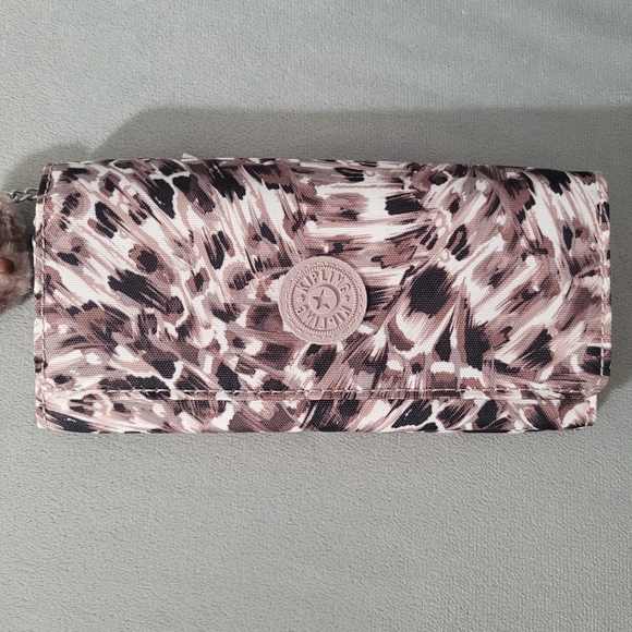 Kipling Trifold Wallet - Picture 16 of 16